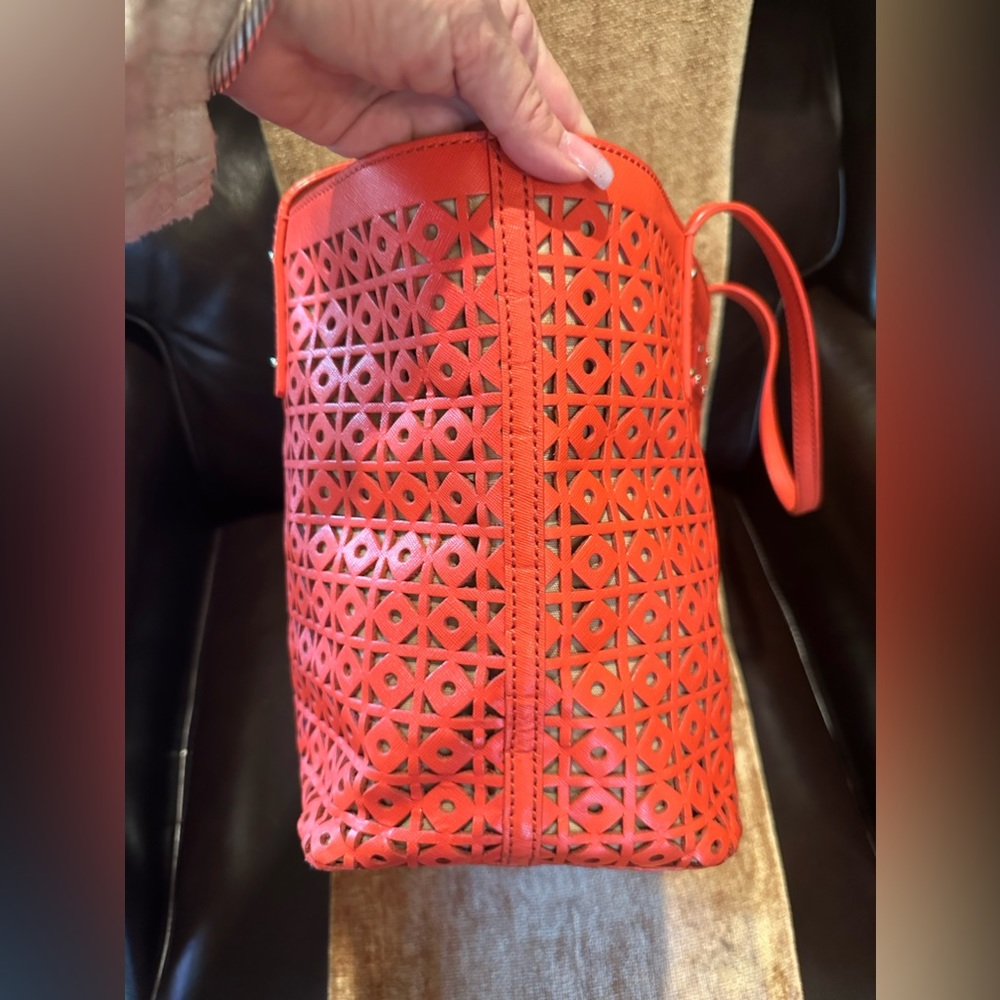 Beautiful Kate Spade - Picture 7 of 12